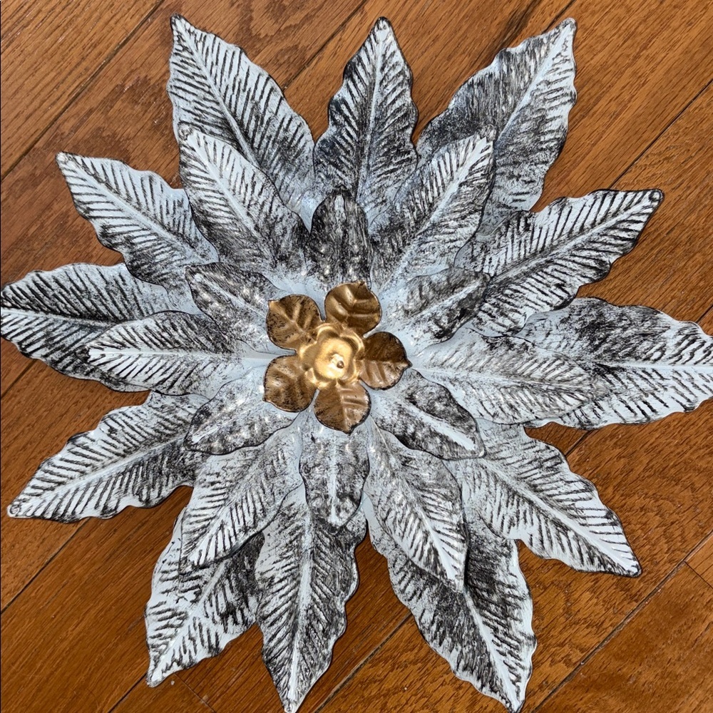 Decorative Floral Wall Art Set Of Two Gold White Black Metal - Picture 3 of 7
